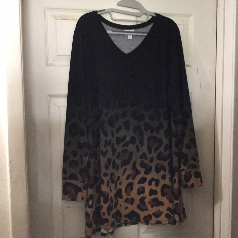 Lularoe Long sleeved top